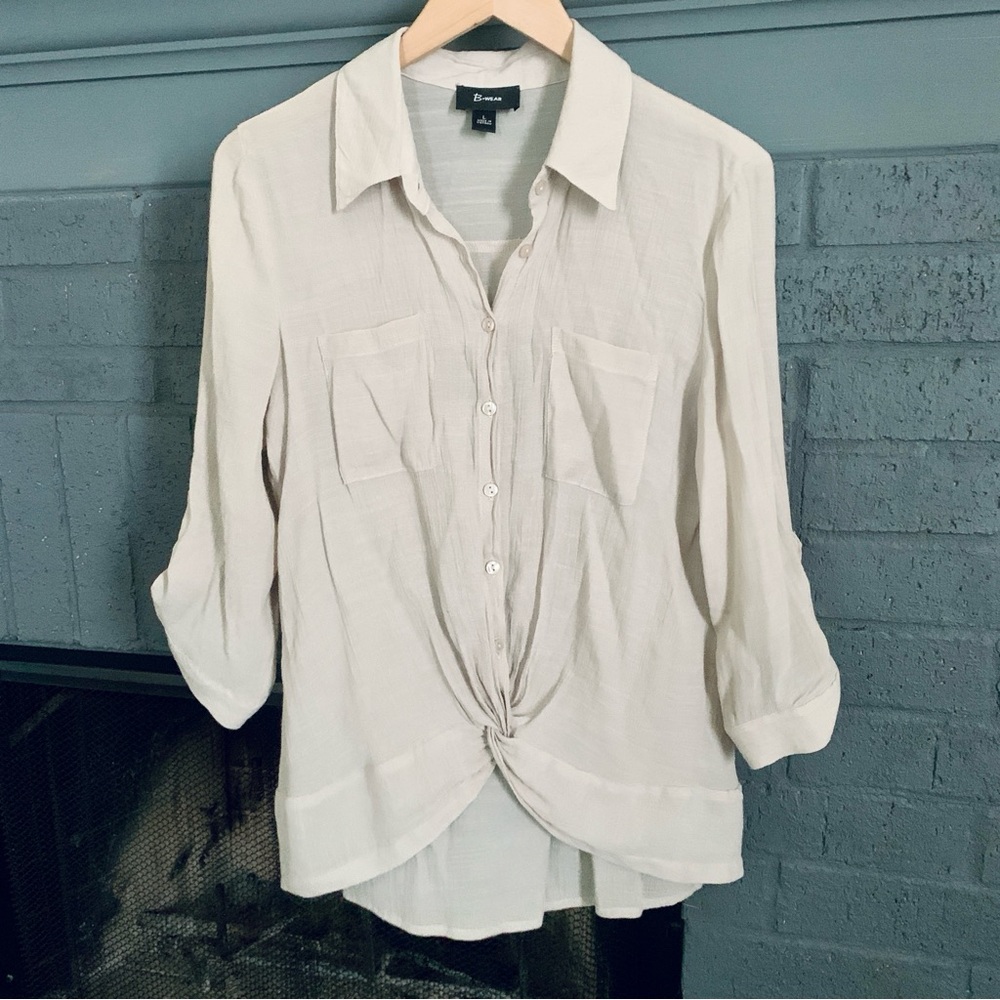 BOGO B-WEAR Off white/beige 3/4 sleeve button front top size large